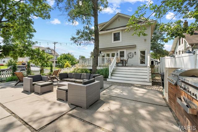 400 N Van Buren Avenue, Kirkwood, MO 63122