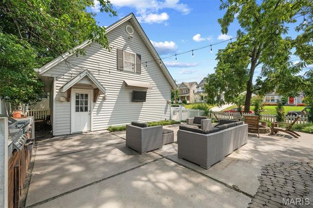 400 N Van Buren Avenue, Kirkwood, MO 63122