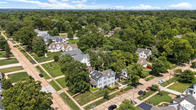 400 N Van Buren Avenue, Kirkwood, MO 63122