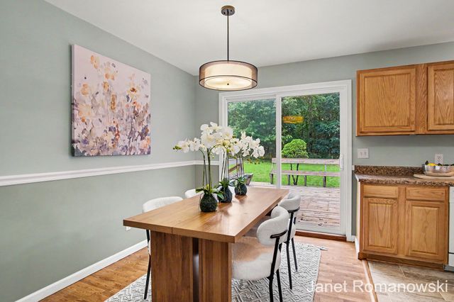 11141 Woodbushe Drive Se, Lowell Twp, MI 49331