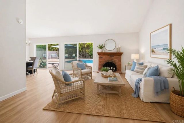 745 Black Hawk Circle, Vista, CA 92081