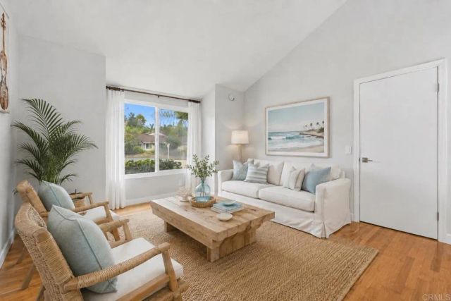745 Black Hawk Circle, Vista, CA 92081