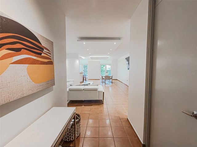 693 693 552, Vega Alta, PR 00692