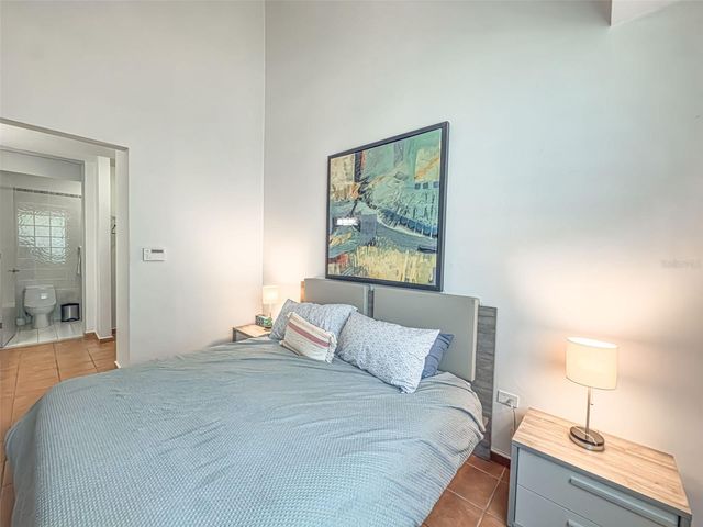 693 693 552, Vega Alta, PR 00692