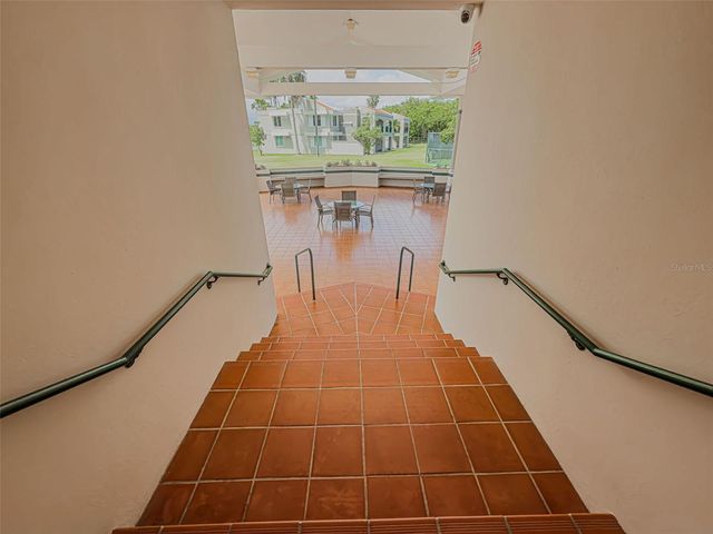 693 693 552, Vega Alta, PR 00692