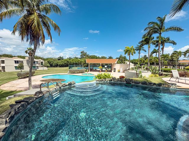 693 693 552, Vega Alta, PR 00692