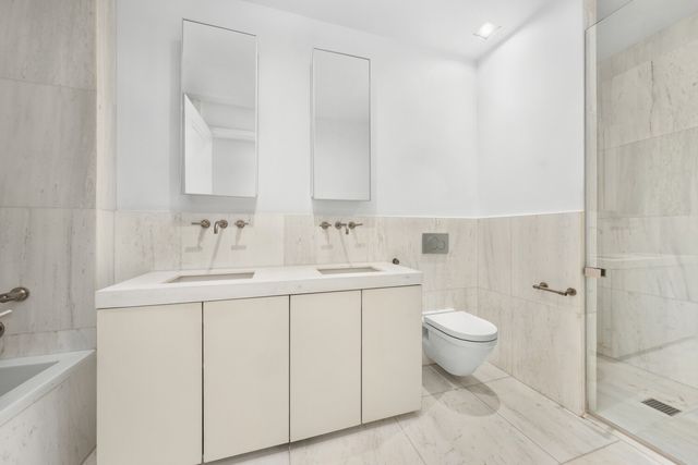 101 Wall St Apt 14C, New York City, NY 10005