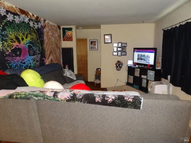 1005 Temple Ave, Santa Rosa, CA 95404