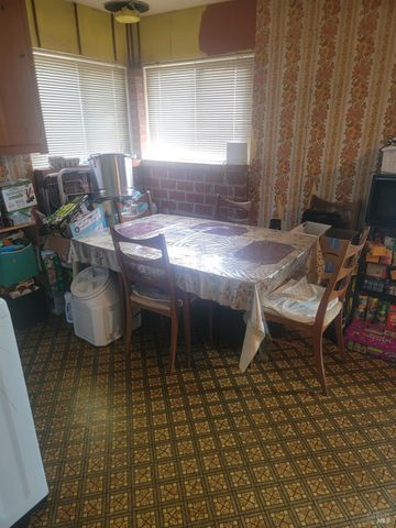 1005 Temple Ave, Santa Rosa, CA 95404