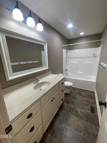 12525 Nc Hwy 50, Newton Grove, NC 28366