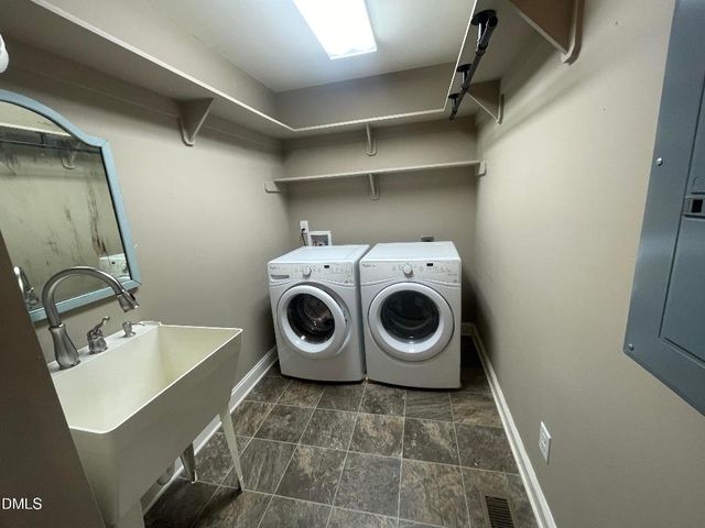 12525 Nc Hwy 50, Newton Grove, NC 28366