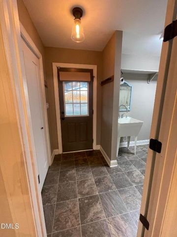 12525 Nc Hwy 50, Newton Grove, NC 28366