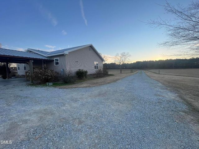 12525 Nc Hwy 50, Newton Grove, NC 28366