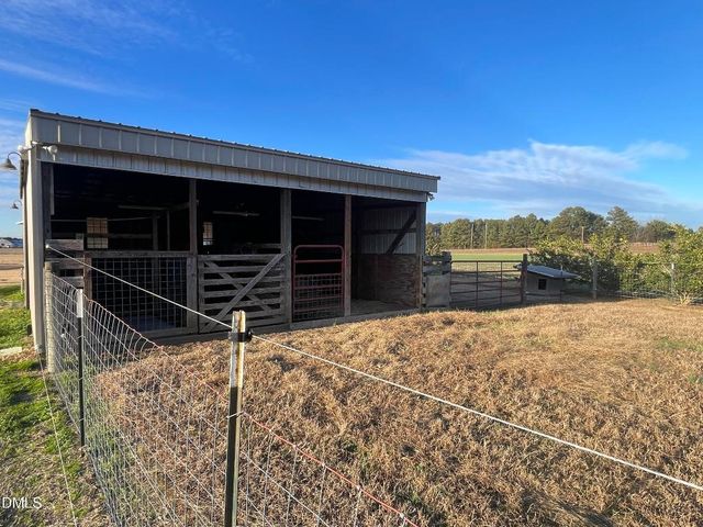 12525 Nc Hwy 50, Newton Grove, NC 28366