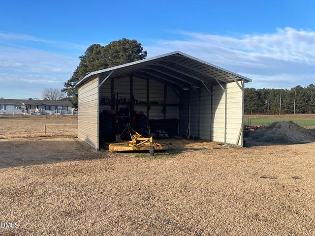 12525 Nc Hwy 50, Newton Grove, NC 28366