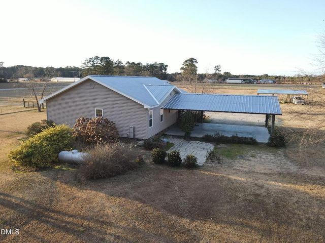 12525 Nc Hwy 50, Newton Grove, NC 28366