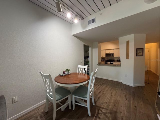 2421 W HORATIO STREET 817, Tampa, FL 33609