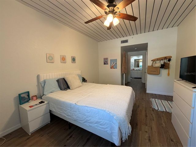 2421 W HORATIO STREET 817, Tampa, FL 33609