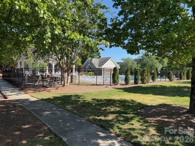 11025 Fountaingrove Drive, Charlotte, NC 28262