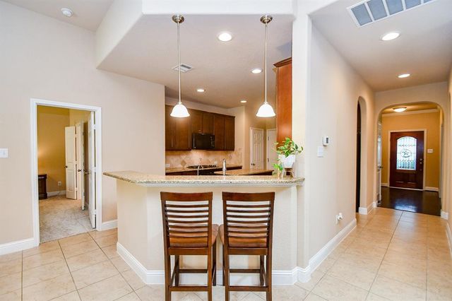 30057 Willow Walk Lane, Brookshire, TX 77423