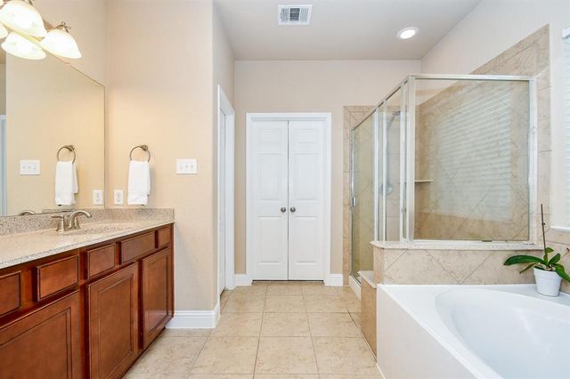 30057 Willow Walk Lane, Brookshire, TX 77423