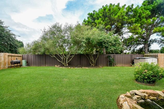 30057 Willow Walk Lane, Brookshire, TX 77423