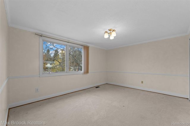 3639 Heatherwood Court, Rochester Hills, MI 48309