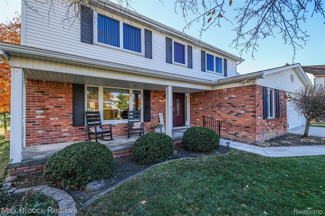 3639 Heatherwood Court, Rochester Hills, MI 48309