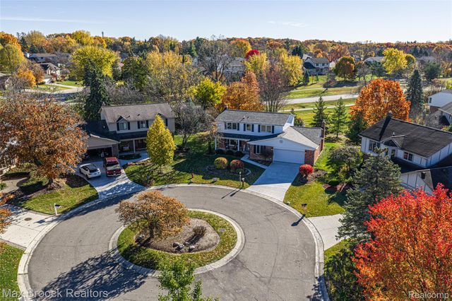 3639 Heatherwood Court, Rochester Hills, MI 48309
