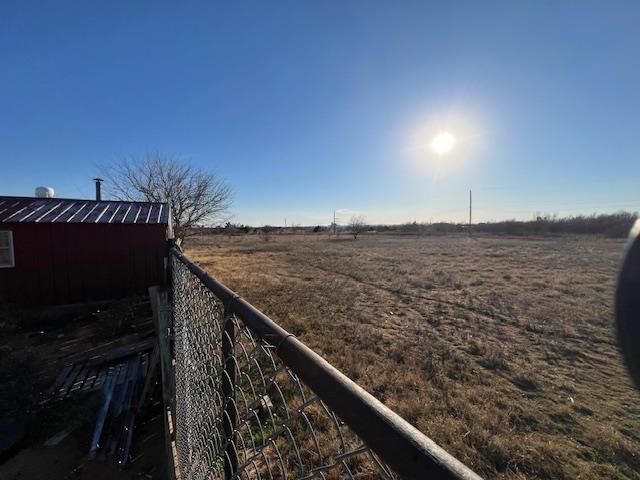 101 S Highland Avenue, Hobart, OK 73651