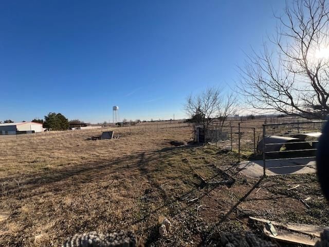 101 S Highland Avenue, Hobart, OK 73651