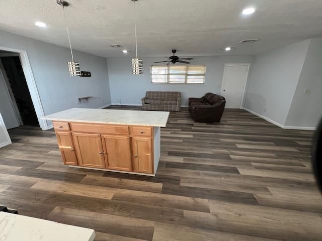 101 S Highland Avenue, Hobart, OK 73651