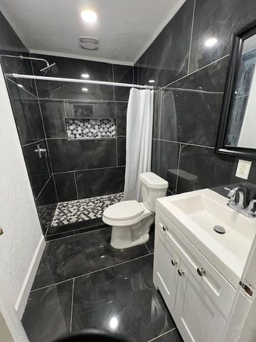 101 S Highland Avenue, Hobart, OK 73651