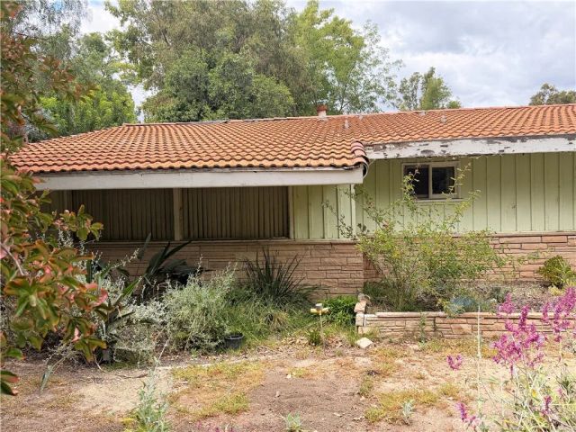 9931 Highcliff, Santa Ana, CA 92705