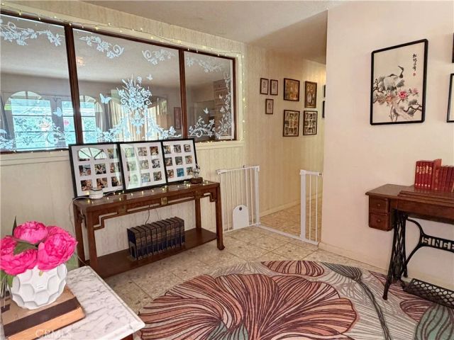 9931 Highcliff, Santa Ana, CA 92705