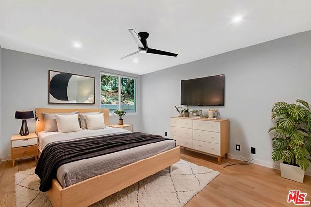 8535 W West Knoll Drive 107, West Hollywood, CA 90069