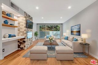 8535 W West Knoll Drive 107, West Hollywood, CA 90069