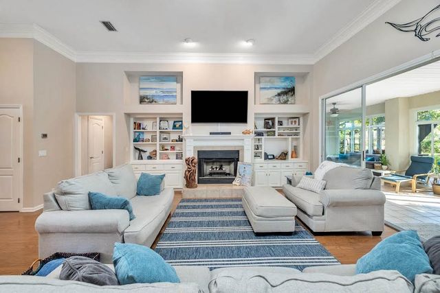 316 Oak Grove Island Drive, Brunswick, GA 31523