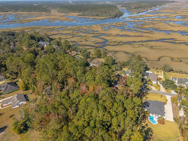 316 Oak Grove Island Drive, Brunswick, GA 31523