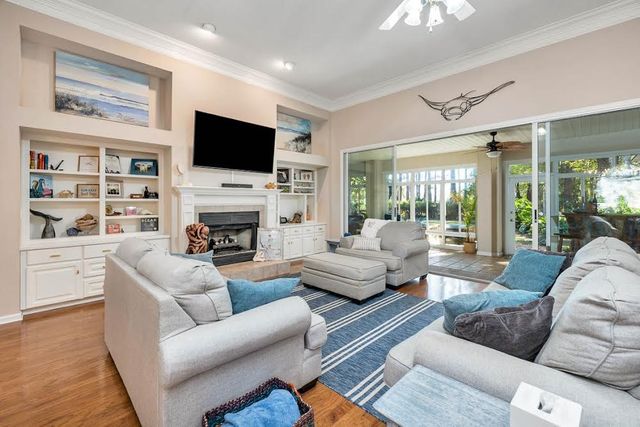 316 Oak Grove Island Drive, Brunswick, GA 31523