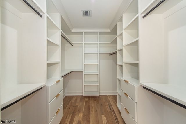 117 Woodlawn Ave, Bridgewater Twp., NJ 08807