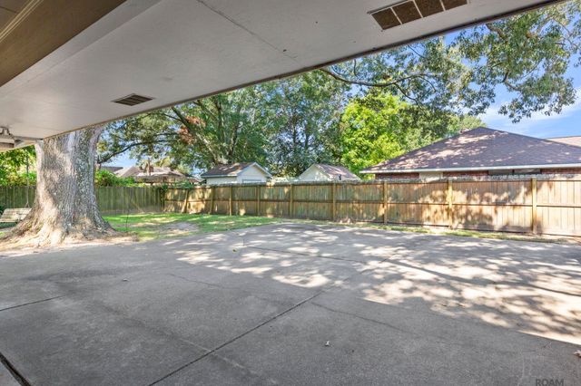 9912 Hillyard Ave, Baton Rouge, LA 70809