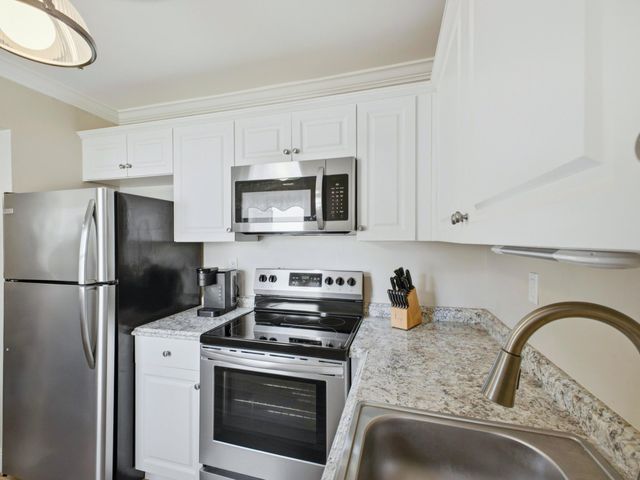 755 Normandy P, Delray Beach, FL 33484
