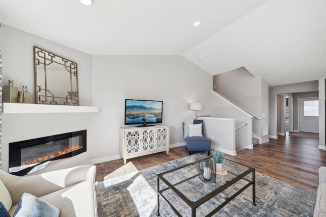 1671 Shasta Drive, Shakopee, MN 55379