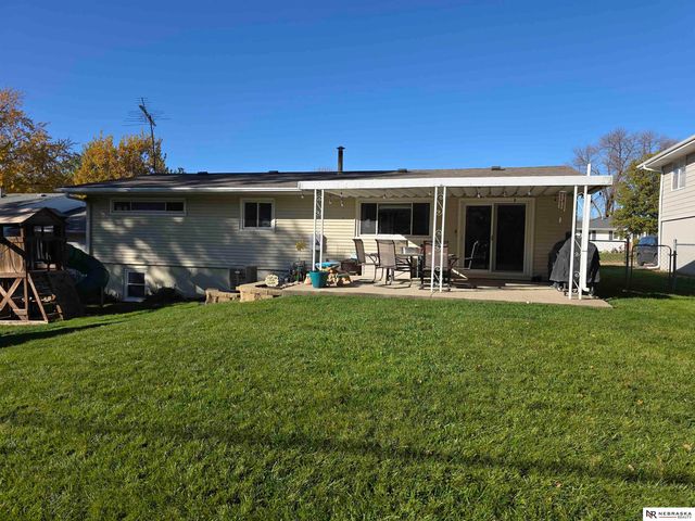 1222 N Birch Street, Wahoo, NE 68066