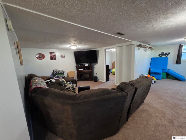 1222 N Birch Street, Wahoo, NE 68066