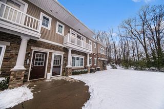 5610 Arbor Chase Drive, Ann Arbor, MI 48103