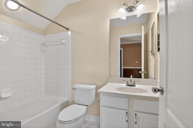 16942 CHESLEY PL, Woodbridge, VA 22191