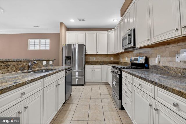 16942 CHESLEY PL, Woodbridge, VA 22191