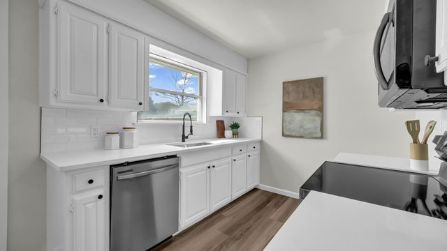 3432 Woodbridge Drive, Forest Hill, TX 76140